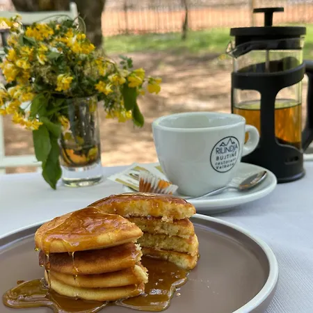 Vendégház Rilindja *